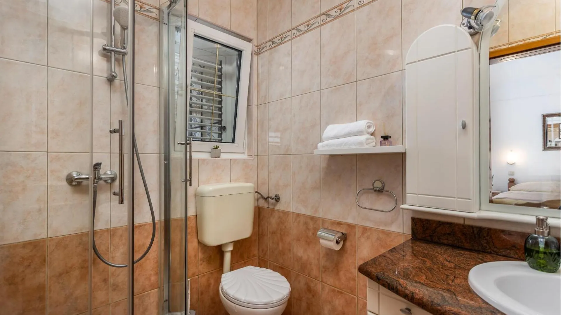 Amazing Apartment In Selce With Wifi