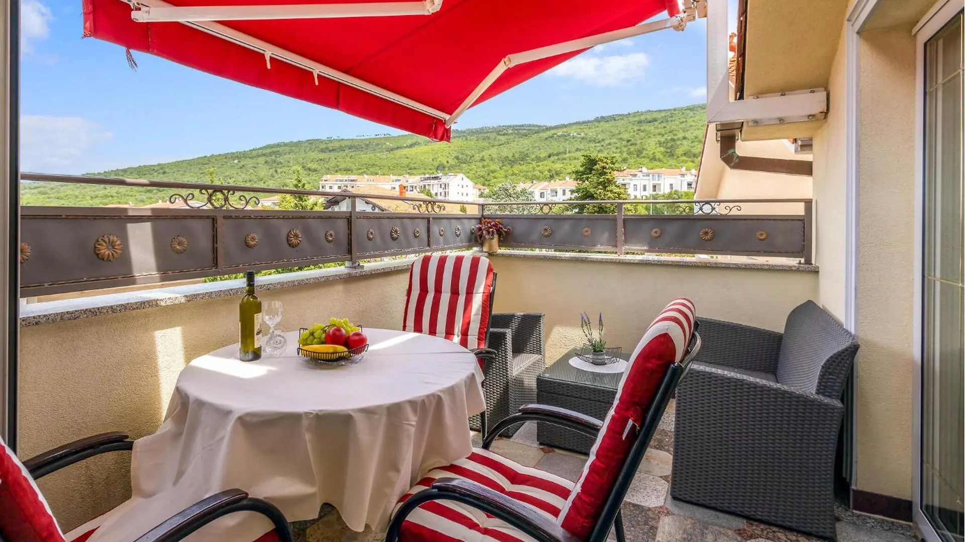 Amazing Apartment In Selce With Wifi